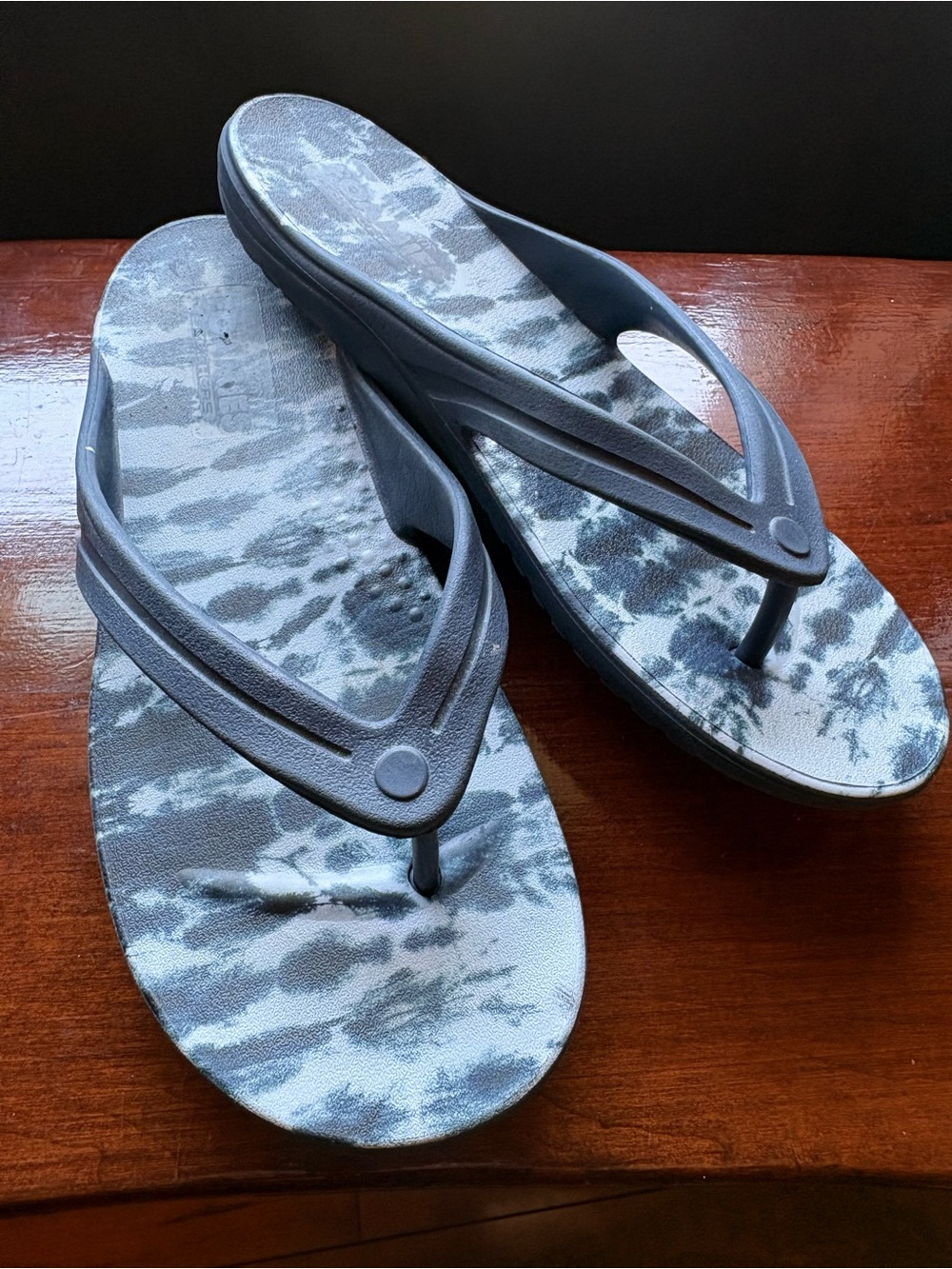 Navy Blue Patterned Women's Flip Flops - Picture 3 of 8